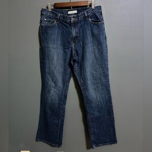 2000s Levi’s 550 relaxed bootcut dark wash denim jeans size 14 medium
